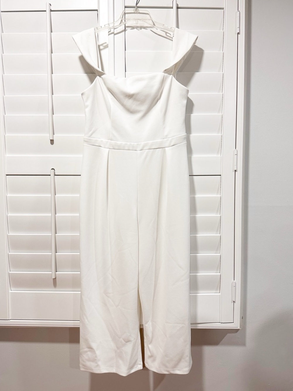 Marina White Wide Leg Jumpsuit Size 12 Elegant Formal Bridal Minimalist